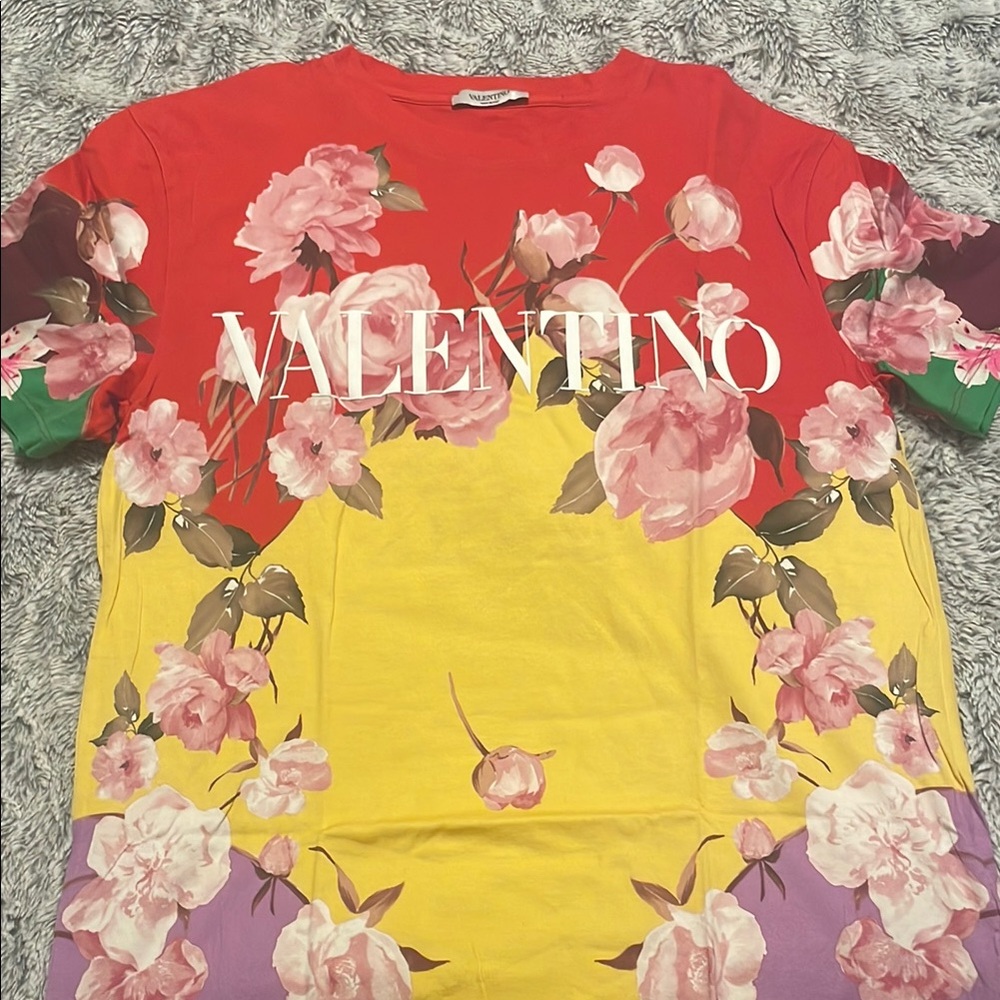 Valentino Men’s Floral Red and Yellow Shirt.  Size Large.
